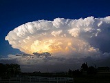 スーパーセルとは?愛知で雷7千発。落雷から身を守る方法